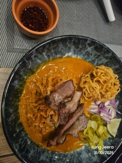 อาหาร หรือ เครื่องดื่ม