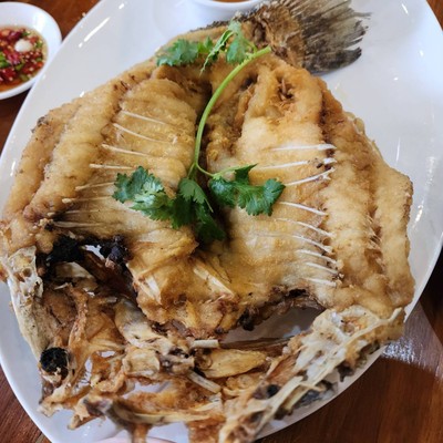 ปลากระพงทอดน้ำปลา