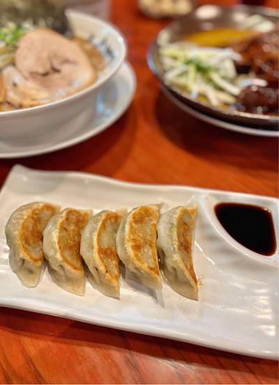 🥟 Yaki Gyoza. (Price 100 Baht.)