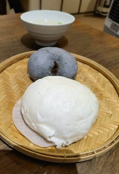 ซาลาเปาหมูย่างชาร์โคล