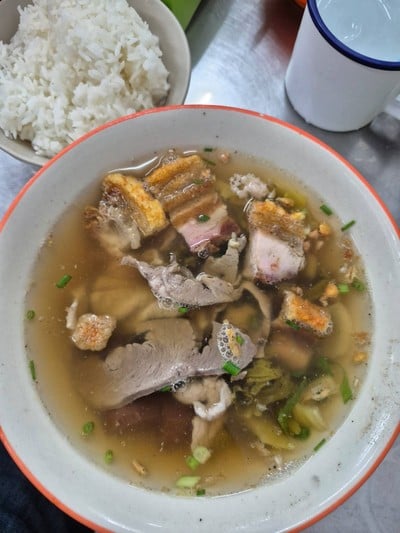 เกาเหลาเครื่องใน เพิ่มหมูกรอบ