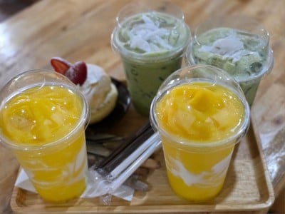 อาหาร หรือ เครื่องดื่ม