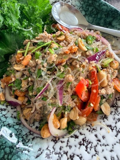 Chomboon Cafe and Bistro