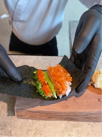 Kanori Hand Roll Bar  Central Embassy