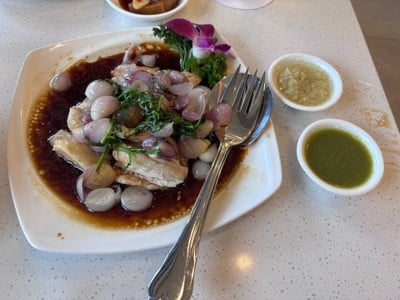 ไก่นึ่งซีอิ๊วหอมแดง (S)