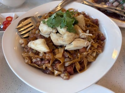 บะหมี่โฮมเมดเนื้อปูสไตล์หงเปา