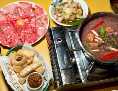 อาหาร หรือ เครื่องดื่ม