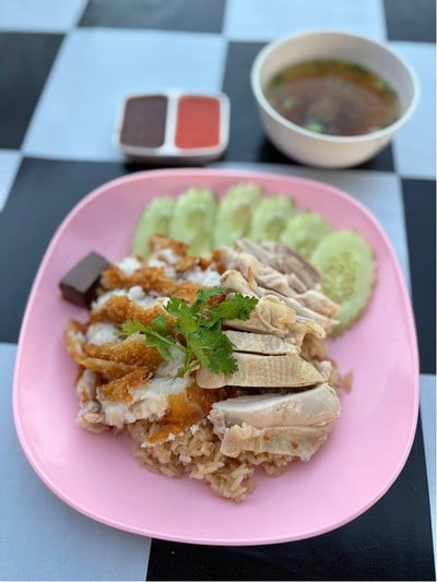 🍛 ข้าวมันปลาทอด + ไก่ต้ม. (ราคา 80 บาท.)