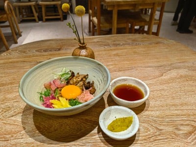 เส้นสดยำไทย