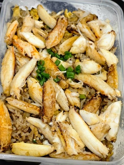 ข้าวผัดโคตรปู