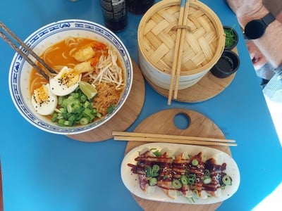 อาหาร หรือ เครื่องดื่ม