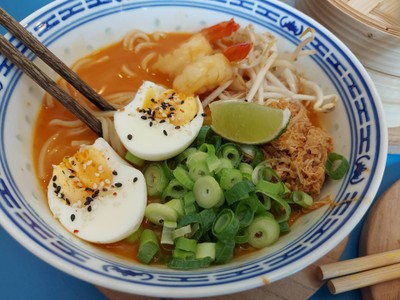 อาหาร หรือ เครื่องดื่ม