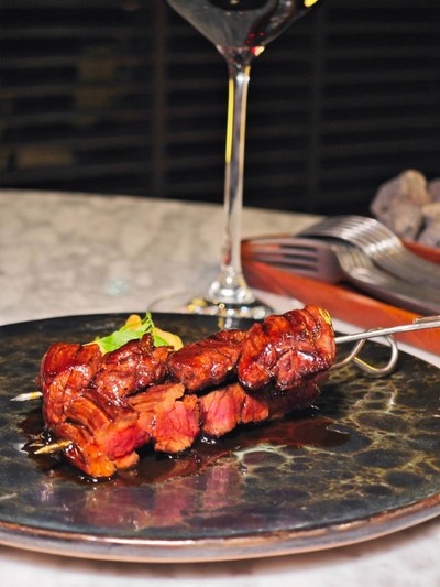 อาหาร หรือ เครื่องดื่ม