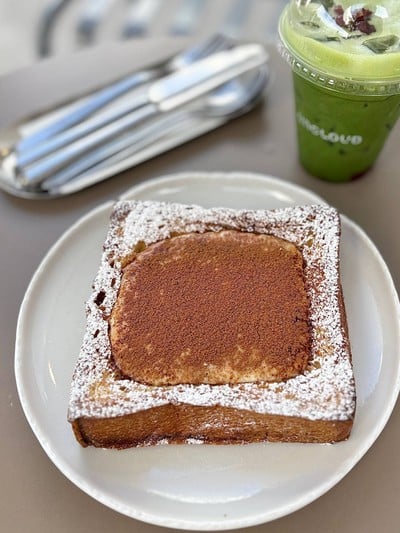 🍞 Lava Toast. (Price 195 Baht.)