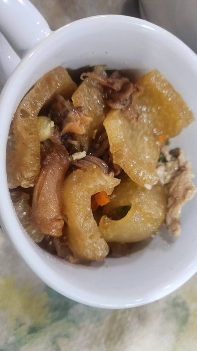 ผัดหนังหมู
