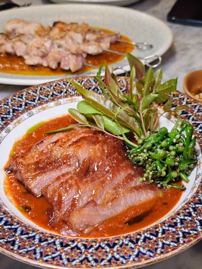 อาหาร หรือ เครื่องดื่ม