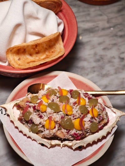 อาหาร หรือ เครื่องดื่ม