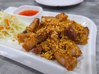 หมูกรอบ