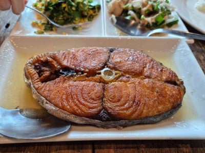 ปลาอินทรีย์ทอดซีอิ้ว