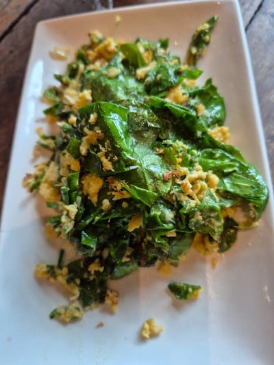 ใบเหลียงผัดไข่