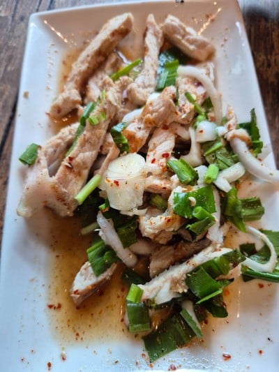 น้ำตกหมู