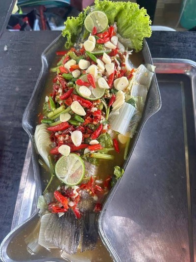 ปลากระพงนึ่งมะนาว