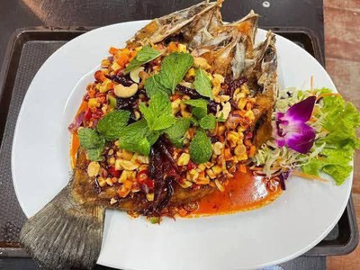 อาหาร หรือ เครื่องดื่ม