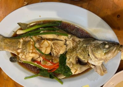 ปลากระพงนึ่งซีอิ๊ว