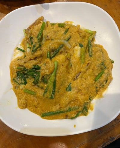 เนื้อปูผัดผงกะหรี่