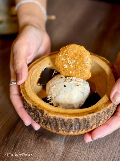 อาหาร หรือ เครื่องดื่ม