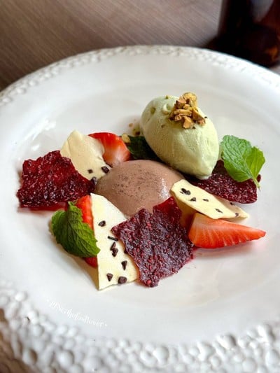 อาหาร หรือ เครื่องดื่ม