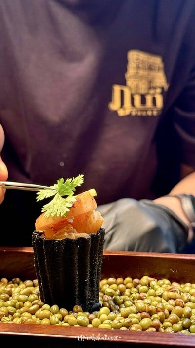 อาหาร หรือ เครื่องดื่ม