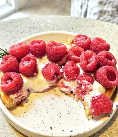 Raspberry Creamcheese Croissant