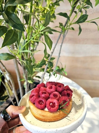 Raspberry Creamcheese Croissant