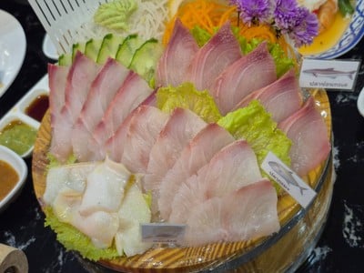 Sashimi ปลาไทย