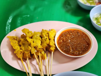 หมูสะเต๊ะ