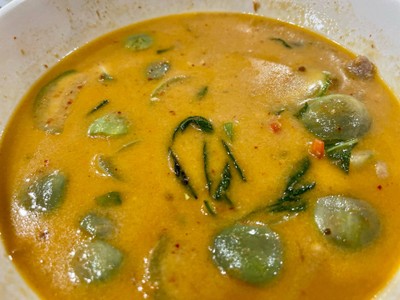 แกงเผ็ดเนื้อ