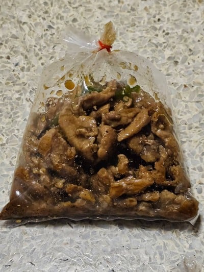 หมูผัดน้ำมันหอย