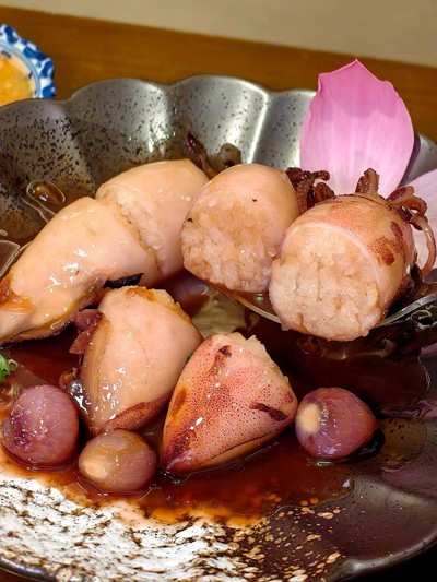 ข้าวเหนียวปลาหมึก