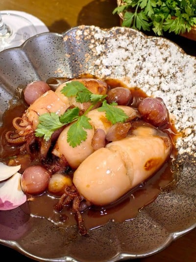 ข้าวเหนียวปลาหมึก