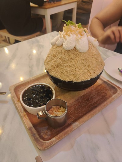 Bingsu Earl-Gray Milk Tea