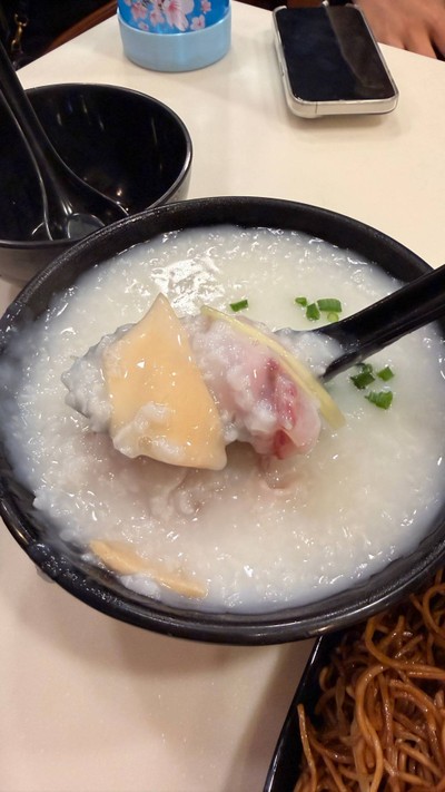 Abalone and fish fillet porridge