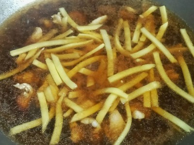 วิธีทำ กระเพราปลา (แคบหมู)