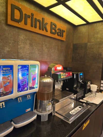 อาหาร หรือ เครื่องดื่ม