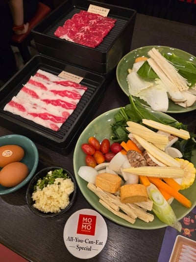 อาหาร หรือ เครื่องดื่ม