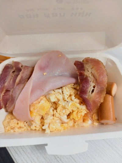 ไข่กวน 2 ฟอง + 3 ท็อปปิ้ง