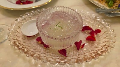 มะกรูดลอยแก้ว