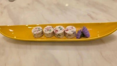 อาหาร หรือ เครื่องดื่ม