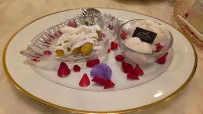 กล้วยไข่เชื่อมไอศครีมมะพร้าว