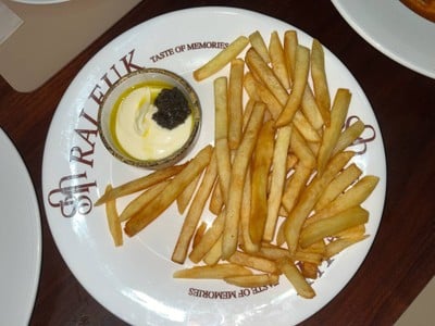 French Fried With Truffle Sauce